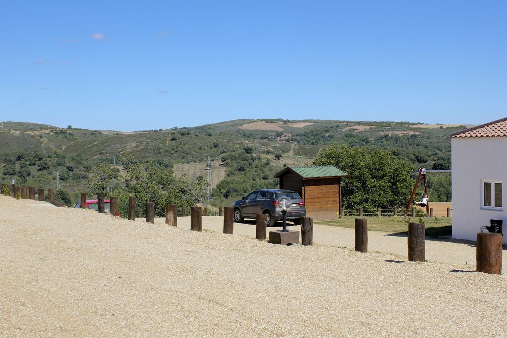 Monte Do Azibo Glamping Hotel Podence Room photo